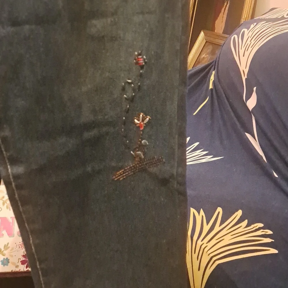 BUY 4 $38.....NWT ELASTIC WAIST DENIM PANTS - Picture 3 of 8